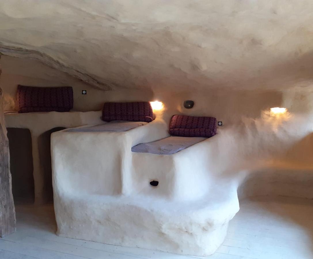 Maison Terre Les Cabanes De Fallot - Sauna Bain-Froid Piscine Naturelle L'isle-Bouzon المظهر الخارجي الصورة